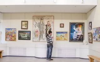 В Союзе художников открылась последняя выставка уходящего года