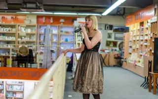 «На крыльях любви». Выступление Анжелики Захаровой в «Атриуме»