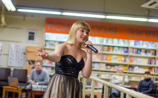«На крыльях любви». Выступление Анжелики Захаровой в «Атриуме»