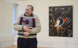Открыта выставка абстракций Елены Душкевич «Космический героизм»