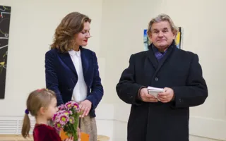 Открыта выставка абстракций Елены Душкевич «Космический героизм»
