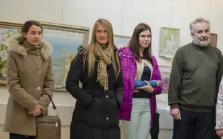 В Севастополе открылась «Весенняя выставка» женского творчества