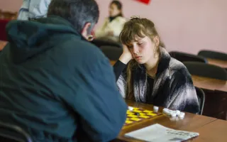 В Севастополе впервые проходит чемпионат по стоклеточным шашкам
