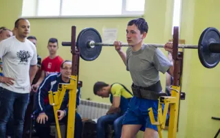 В Севастополе провели турнир по пауэрлифтингу