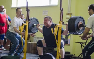 В Севастополе провели турнир по пауэрлифтингу