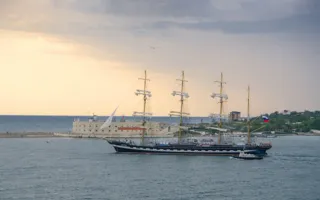 «Крузенштерн» вышел из Севастополя