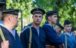 В Севастополе состоялся парад униформистов
