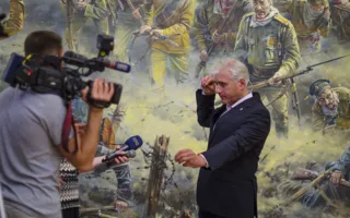 Выставка Василия Нестеренко «Мы — русские, с нами Бог!»