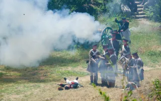 В День Исторического бульвара воссоздали бой за Севастополь