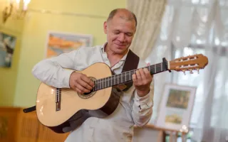 Открылась выставка «Песни севастопольских ветров»