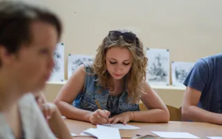 В Севастополе открылась выставка скетчей Сергея Меркулова