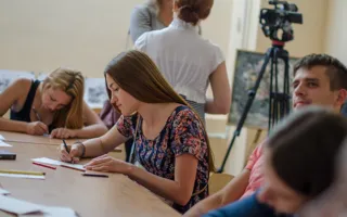 В Севастополе открылась выставка скетчей Сергея Меркулова