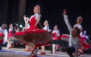 В Севастополе выступил ансамбль народного танца имени Моисеева