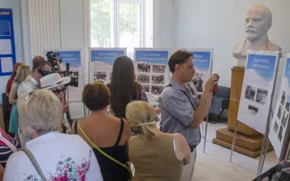 В Севастополе открылась выставка, посвящённая парку Победы