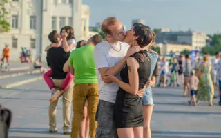 В Севастополе отметили всемирный день поцелуя