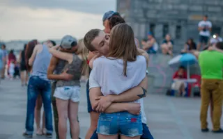 В Севастополе отметили всемирный день поцелуя