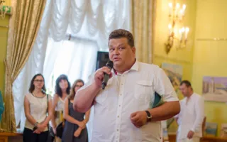 В Севастополе открылась выставка по итогам пленэра молодых художников
