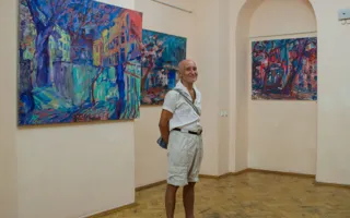 В Севастополе открылась выставка ночных этюдов Виктора Чижова