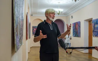 В Севастополе открылась выставка ночных этюдов Виктора Чижова