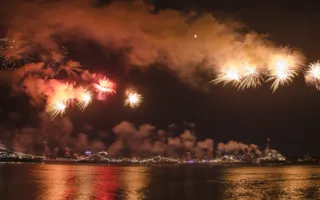 День ВМФ в Севастополе завершился грандиозным фейерверком