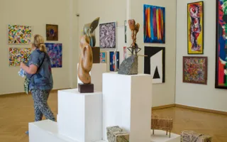 В Севастополе открыта «VI Биеннале классического абстракционизма»