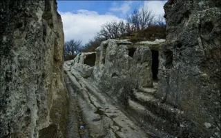 Неизвестный Крым: пещерный город Эски-Кермен