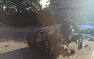 На Симферопольской объездной «порвало» «Ниву»