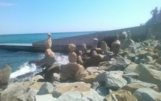 Очевидное-невероятное: под Алуштой «выросли» каменные «кактусы»