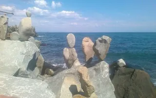 Очевидное-невероятное: под Алуштой «выросли» каменные «кактусы»