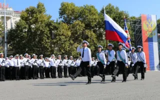 Первокурсники «Нахимки» присягали на главной площади Севастополя
