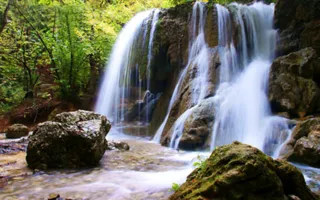 ​Достопримечательности Крыма: Водопад Серебряные струи