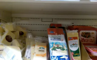 «Хамон», сыры и лягушачьи лапки: как дела с «запрещёнкой» в Севастополе?