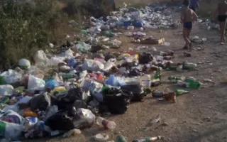 Как провести пикник на Солдатском пляже и не утонуть в мусоре?