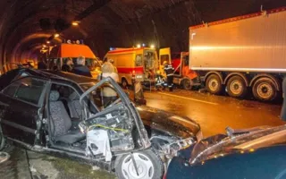 ​Крупное ДТП в Болгарии: 50 авто столкнулись в тоннеле
