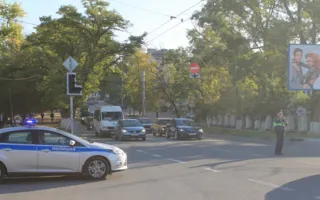 Светофор на перекрёстке у памятника Матросу Кошке заработал