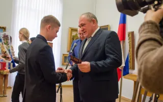 Юным севастопольцам вручили паспорта граждан России