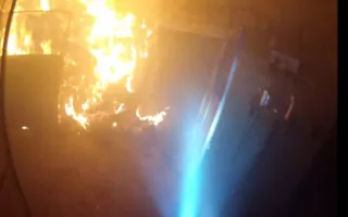 Лошадей спасали из пылающей конюшни в Севастополе