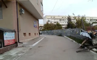 «Остряки» утопают в мусоре и грязи