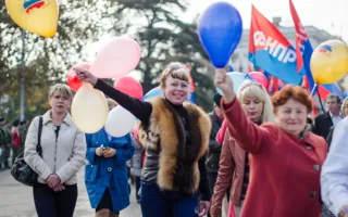 Севастополь праздничным шествием отметил День народного единства