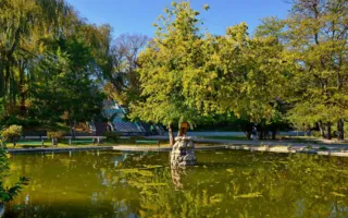 Краски осеннего Симферополя: картина импрессиониста наяву
