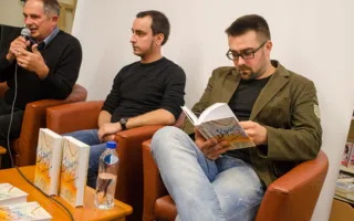 В «Атриуме» представили сборник рассказов «Крым, я люблю тебя!»