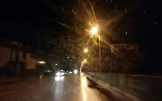 Фонари зажглись на улицах, а в домах по-прежнему темно