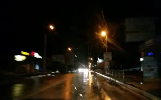 Фонари зажглись на улицах, а в домах по-прежнему темно