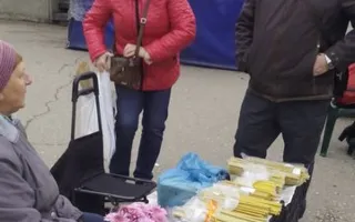 ​Богохульный бизнес: около ЦУМа торгуют церковными свечами