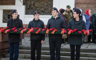 День Героев Отечества отметили в Севастополе — фоторепортаж