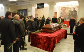 Валерия Саратова похоронили на Братском кладбище Севастополя