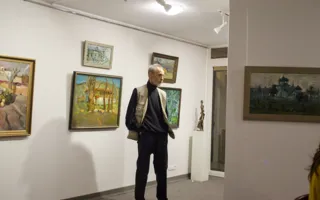 Открылась выставка картин «Новогодний подарок» 