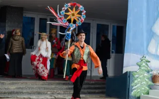 Весёлыми народными гуляниями отметили Рождество в КИЦ