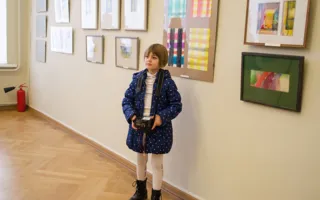 Выставка камерной абстрактной акварели открылась в Севастополе