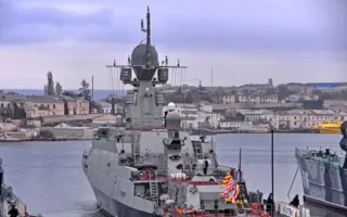 Военные корабли в Севастополе уже готовы принимать гостей — фото